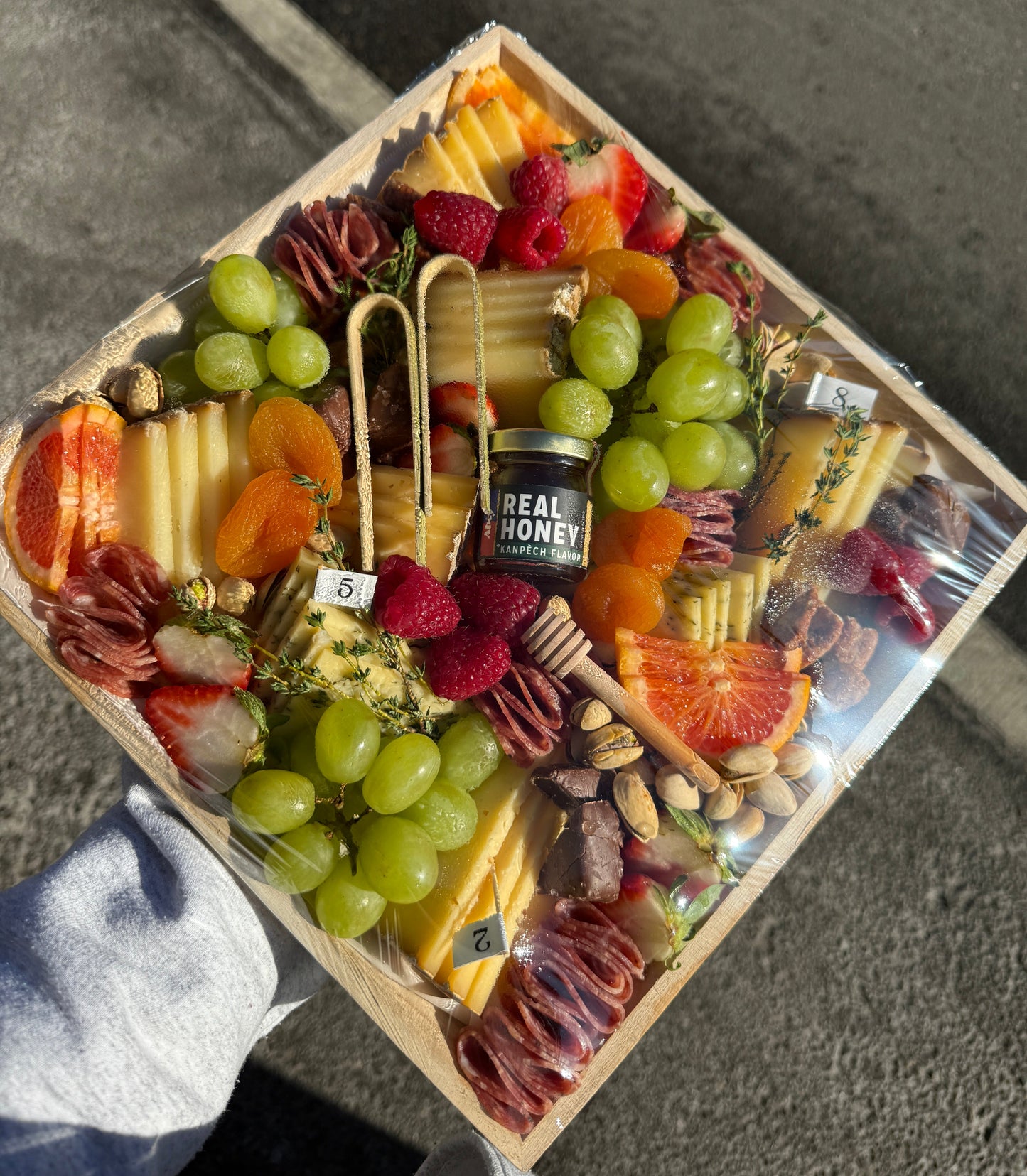 Medium Arrangement